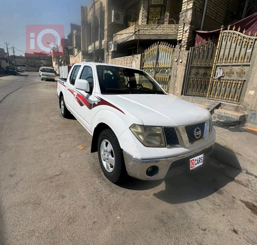 نيسان نافارا
